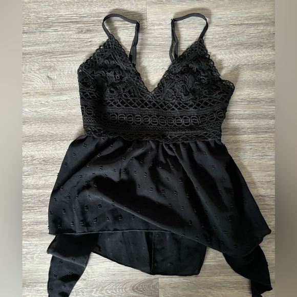 Size S shirt bundle. - Picture 3 of 5